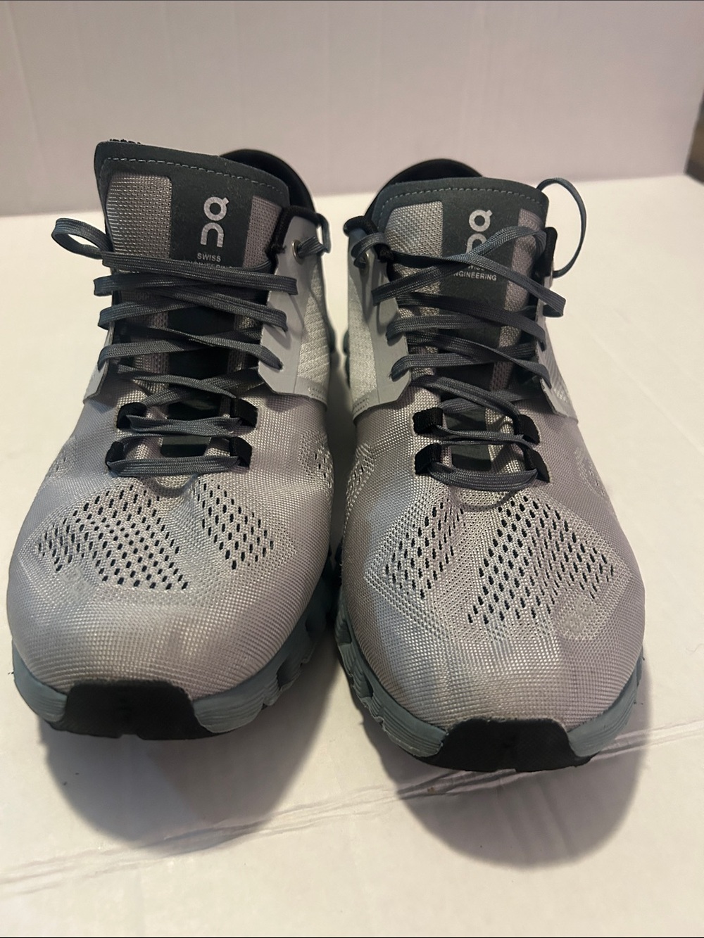 On Running Men's Athletic Shoes - Gray and Black